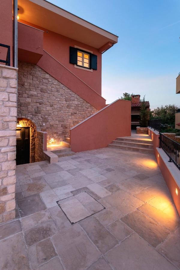 Lovro Luxury Apartment With Jacuzzi And Terrace Sea View サリ エクステリア 写真
